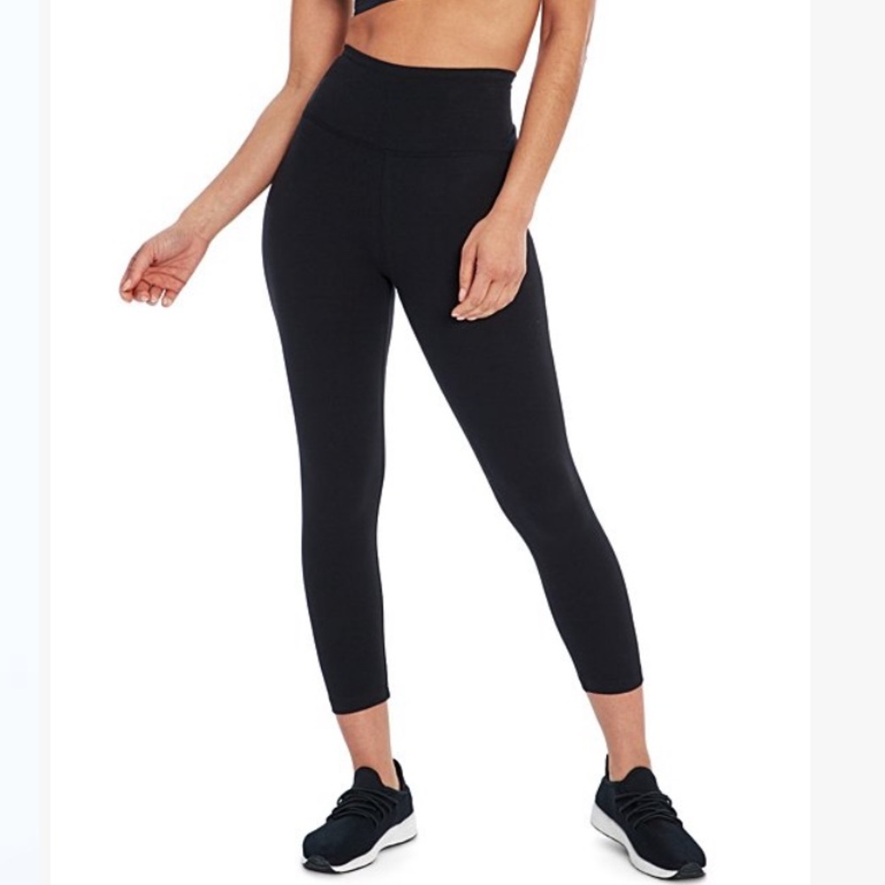 NWT! Capri Activewear Leggings! Tummy Control! Size XL